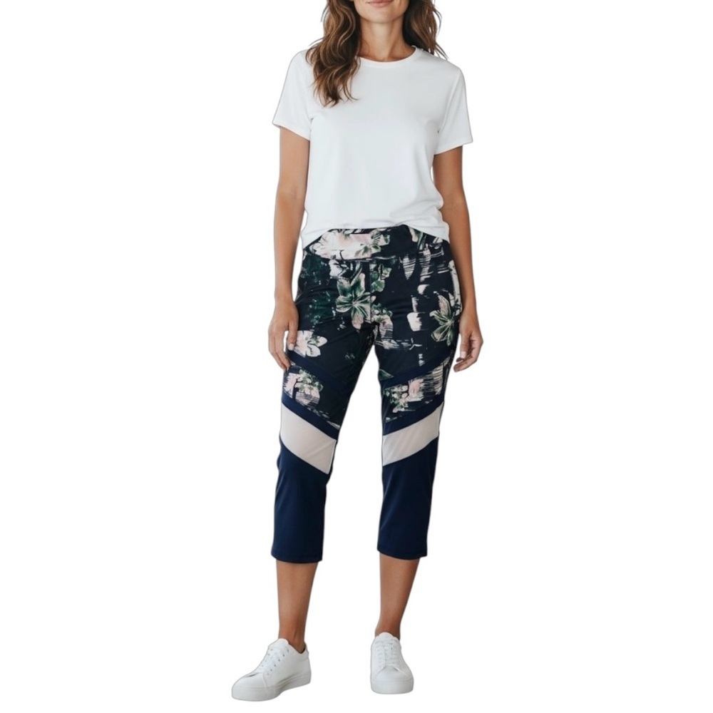 Daisy Fuentes Floral Capri Workout Leggings Floral Print, Navy Blue, Size Large